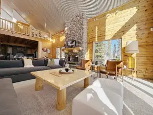 Ski-in/Ski-out Powder Mountain Lodge
