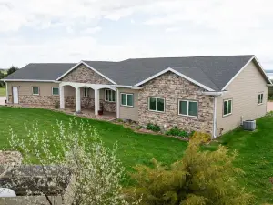 Location Location Location!  on a River View Acreage, Sleeps up to 14, Pets  ok.