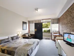 Lorne Coachman Inn