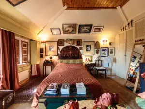 Shepinetree - Pinheira House