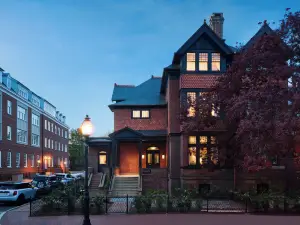 86 State Circle - Luxury Boutique Hotel = 86 สเตท เซอร์เคิล - ลักชัวรี บูทีค โรงแรม