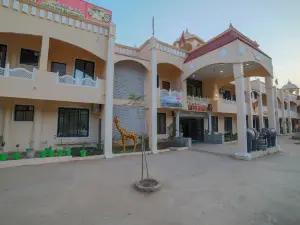 OYO 37826 Rajmahal Khindsi Resort