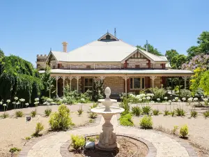 Cockburn House