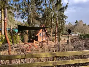 Märchenhütte- Campen am Wald und See