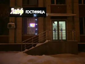 Life Na Antonova-Ovseenko Mini-Hotel