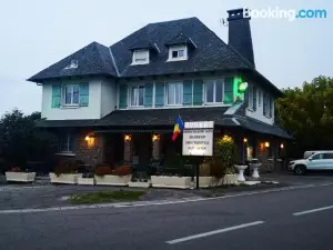 L'Auberge des Quatre Routes