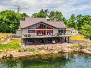 Hot Tub & Dock: Waterfront Wellesley Island Home!