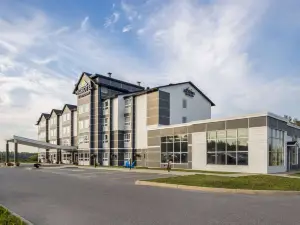 Microtel Inn & Suites by Wyndham Kirkland Lake