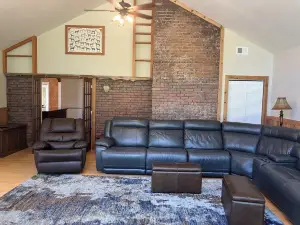 Three bedroom house in the country outside West Point with lots of living space