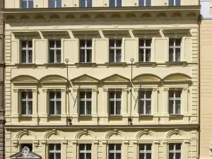 DownTown Suites Rubesova