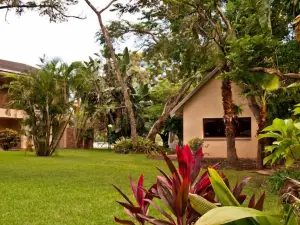 Hotel Numbi & Garden Suites