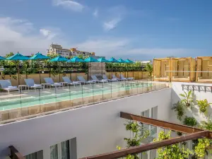 Nacar Hotel Cartagena, Curio Collection by Hilton