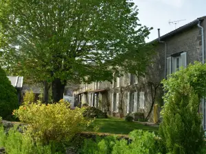 レ ノイエ オルネー