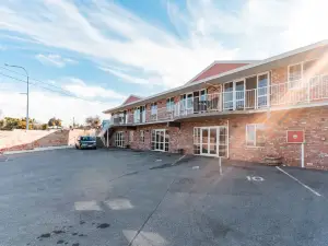 アレクサンドラ ハイツ モーテル