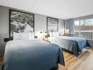 Super 8 by Wyndham Kingsport /I-81