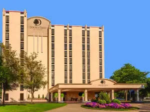 DoubleTree by Hilton Philadelphia Airport