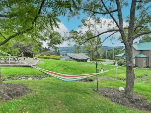 The Olde Homestead w/ Mtn Views Near Coudersport