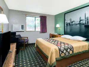 Super 8 by Wyndham Twinsburg/Cleveland Area