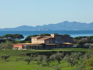 Riva Toscana Golf Resort & SPA