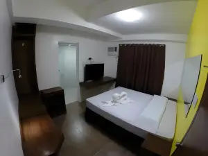G-Galyx Inn Hotel