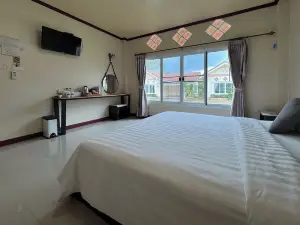 Thanawan Resort