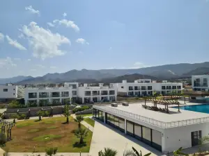 Beachfront Penthouse Studio Apartment, Eco Wellness Resort, Heated Pool