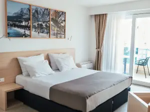 馬卡斯卡城市海灘公寓