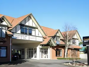 Champers Motor Inn