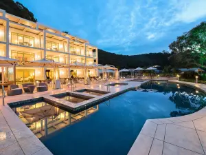 Paihia Beach Resort & Spa Hotel