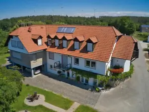 Kirschberghof Gästehaus Und Weinverkauf