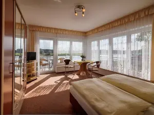 เอลบ์แทร์ราสเซิน ซู บรามบาค