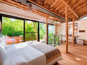 Kawa Bamboo Retreat