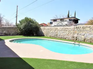 El Chuco Home W Pool, Pool Table,15 Min Downtown