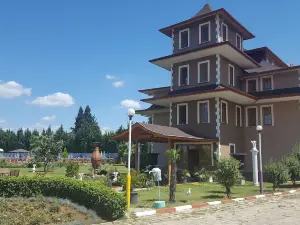 Mertur Hotel