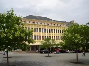 美迪內科舊城區酒店