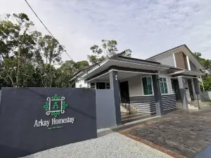 Arkay Homestay Private Pool and 4-Bedrooms