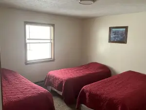 Sportsmen's Lodge at Bay Bridge Sport Shop