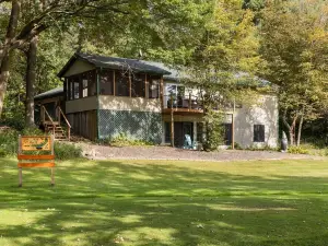 Private home on 18th hole of Beautiful Butternut Hills. 25 Minutes to Hayward!