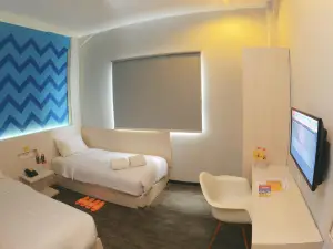 Summer Bed and Breakfast Hotel