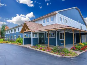 Northwoods Inn and Suites