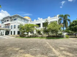 GRAND ROYAL TALIWANG HOTEL