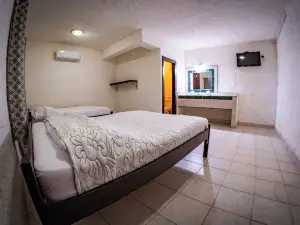 Las Palmas Hotel