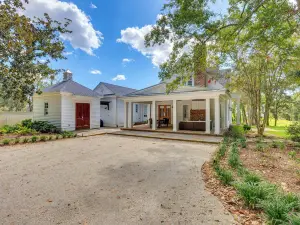 Luxe Fairhope Home with Covered Patio Walk to Beach