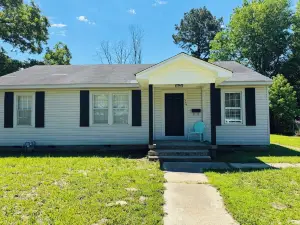 Charming 3-bedroom house w/WiFi, close to Highland Industrial Park- East Camden