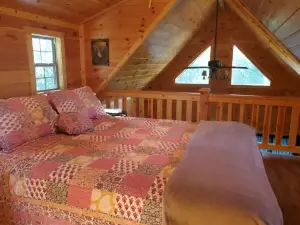 The Frontier - An Amish Built Deluxe Cabin