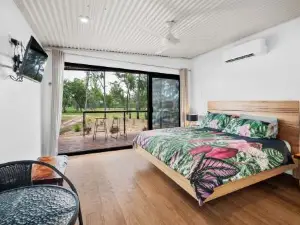 Litchfield Tropical Stay