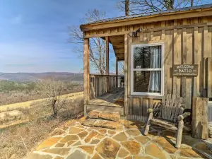 Peaceful Mountain Air Getaway w/ Fire Pit!