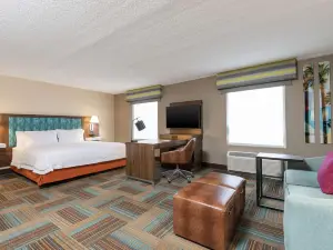 Hampton Inn & Suites Fort Myers-Colonial Blvd.