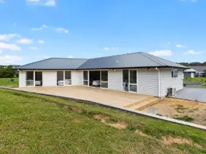 The Platinum Rendezvous - Matapouri Holiday Home