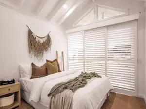The "SALTY Palm'S" by the Sea - Two 3 Bedroom Home - Sleeps up to 8